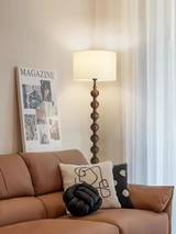 Japandi Stehlampe aus Holz